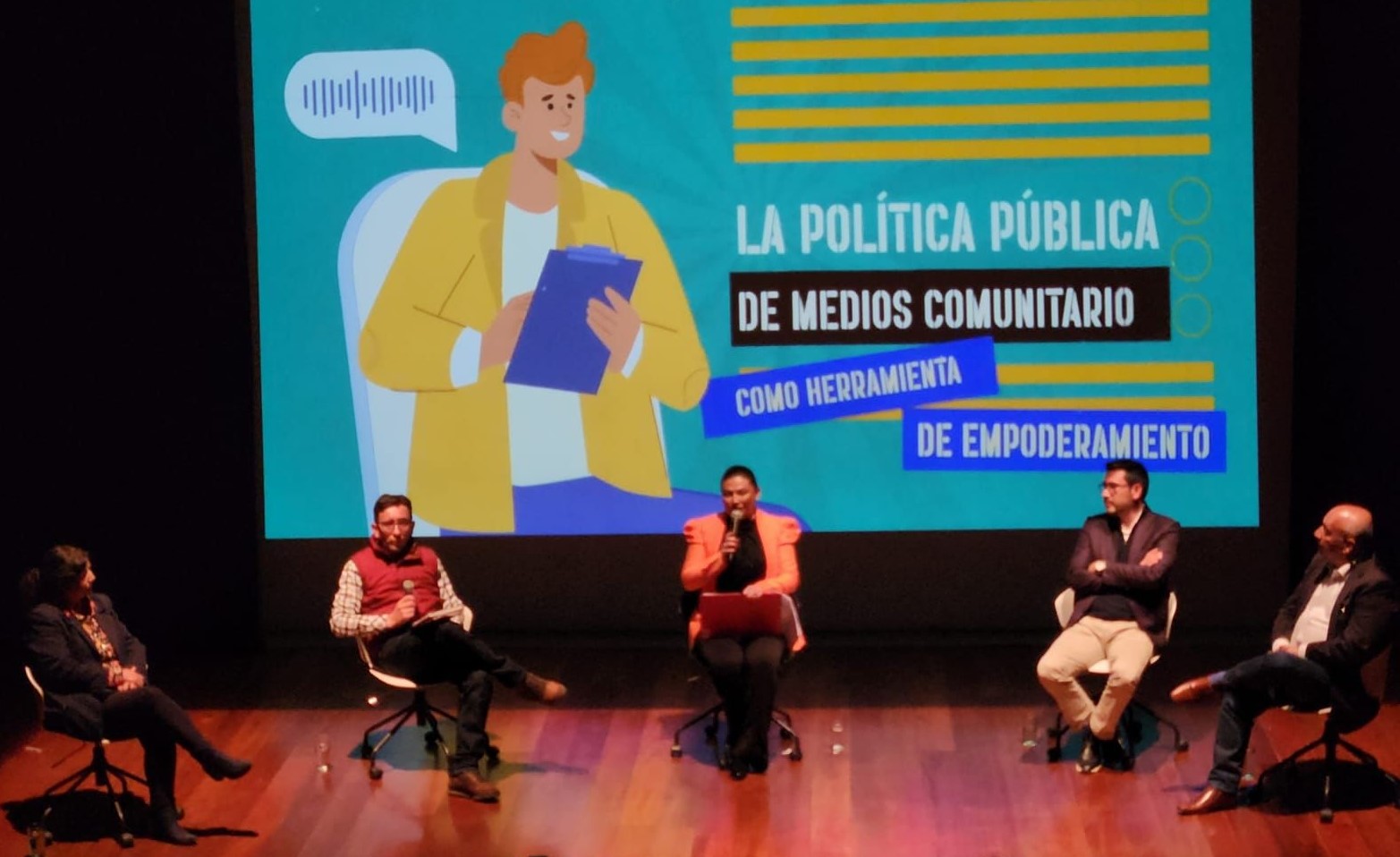 IDPAC LANZÓ LA POLÍTICA PÚBLICA DE COMUNICACIÓN COMUNITARIA Y ALTERNATIVA EN BOGOTÁ