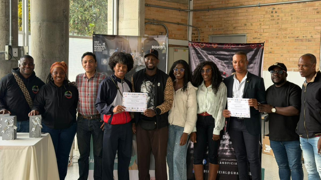 Emprendedores y líderes comunitarios participan en un encuentro de innovación y emprendimiento que fortalece la participación ciudadana en la localidad de Bosa en Bogotá